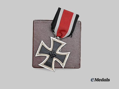 germany,_wehrmacht._a1939_iron_cross_i_i_class,_with_l_d_o_case,_by_hermann_aurich_e_medals__g62192_4