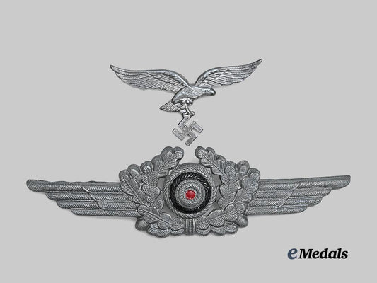 germany,_luftwaffe._a_set_of_visor_cap_insignia_for_enlisted_ranks_e_medals__g62195_2