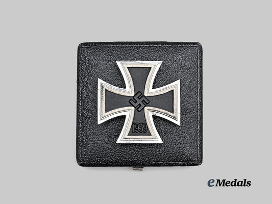 germany,_wehrmacht._a_mint1939_iron_cross_i_class,_with_case,_by_b._h._mayer_e_medals__g62198_4