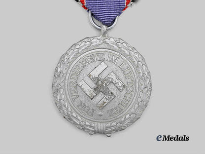 germany,_third_reich._an_air_defence_honour_decoration,_i_i_class_medal_e_medals__g62201_3