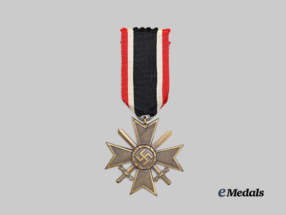 germany,_wehrmacht._a_war_merit_cross_i_i_class_with_swords,_with_privately-_commissioned_case_e_medals__g62203_5