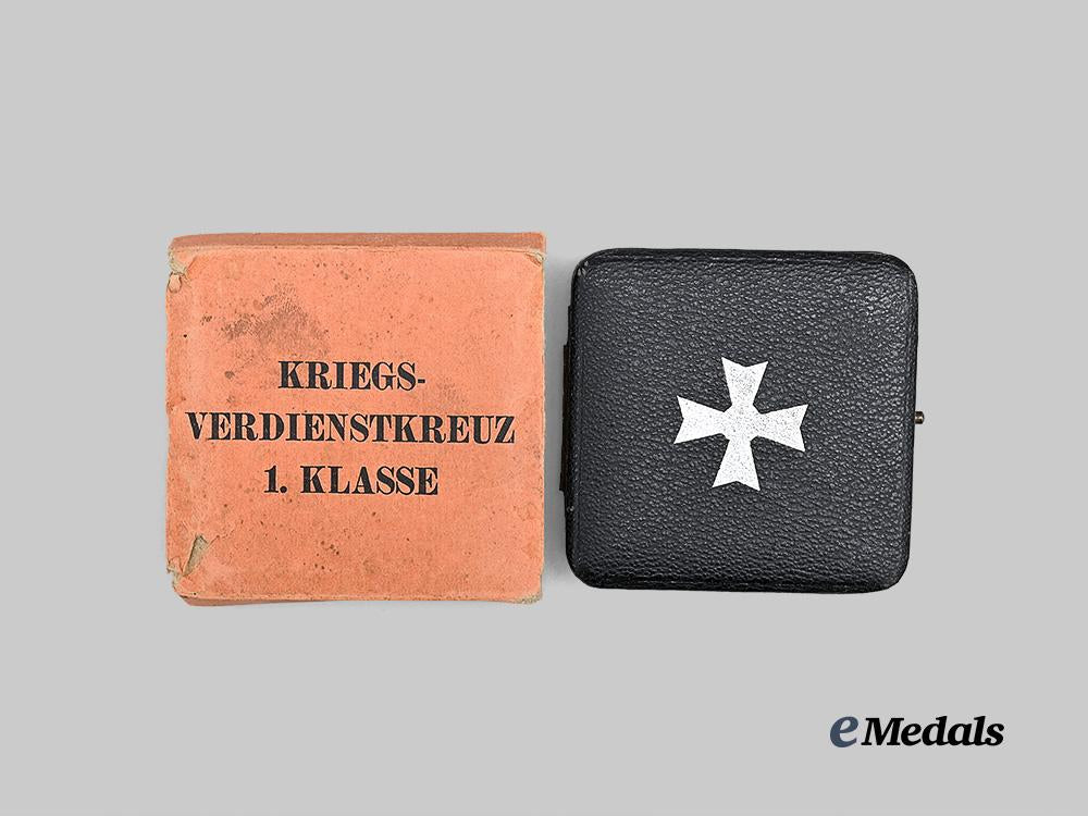germany,_wehrmacht._a_war_merit_cross_i_class_with_swords_and_case,_by_julius_bauer&_söhne_e_medals__g62208_3