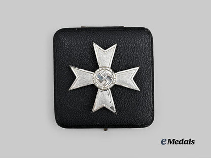 germany,_wehrmacht._a_war_merit_cross_i_class_with_swords_and_case,_by_julius_bauer&_söhne_e_medals__g62208_7