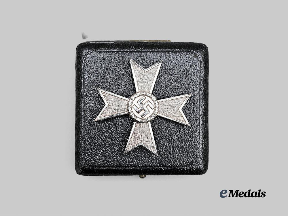 germany,_wehrmacht._a_war_merit_cross_i_class,_with_maker-_matched_case,_by_steinhauer&_lück_e_medals__g62216_4