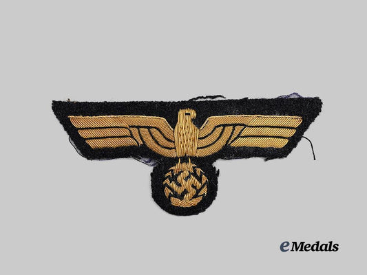 germany,_kriegsmarine._an_officer’s_breast_eagle_e_medals__g62220_2