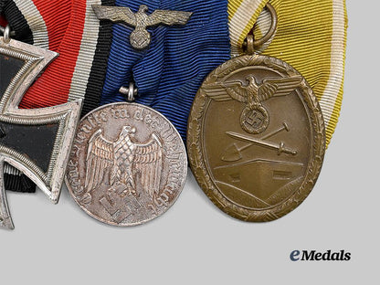 germany,_wehrmacht._a_combatant’s_medal_bar_for_bravery_and_long_service_e_medals__g62221_3