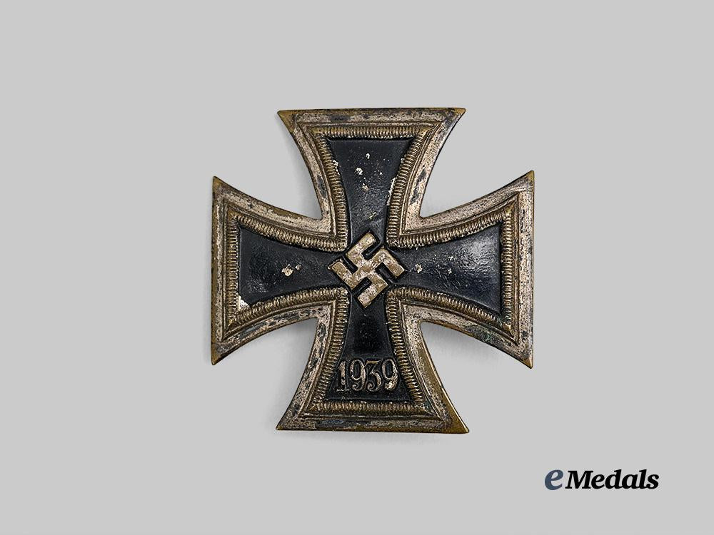germany,_wehrmacht._a1939_iron_cross_i_class,_early_spanish-_made_variant_for_blue_division_veterans_e_medals__g62232_2