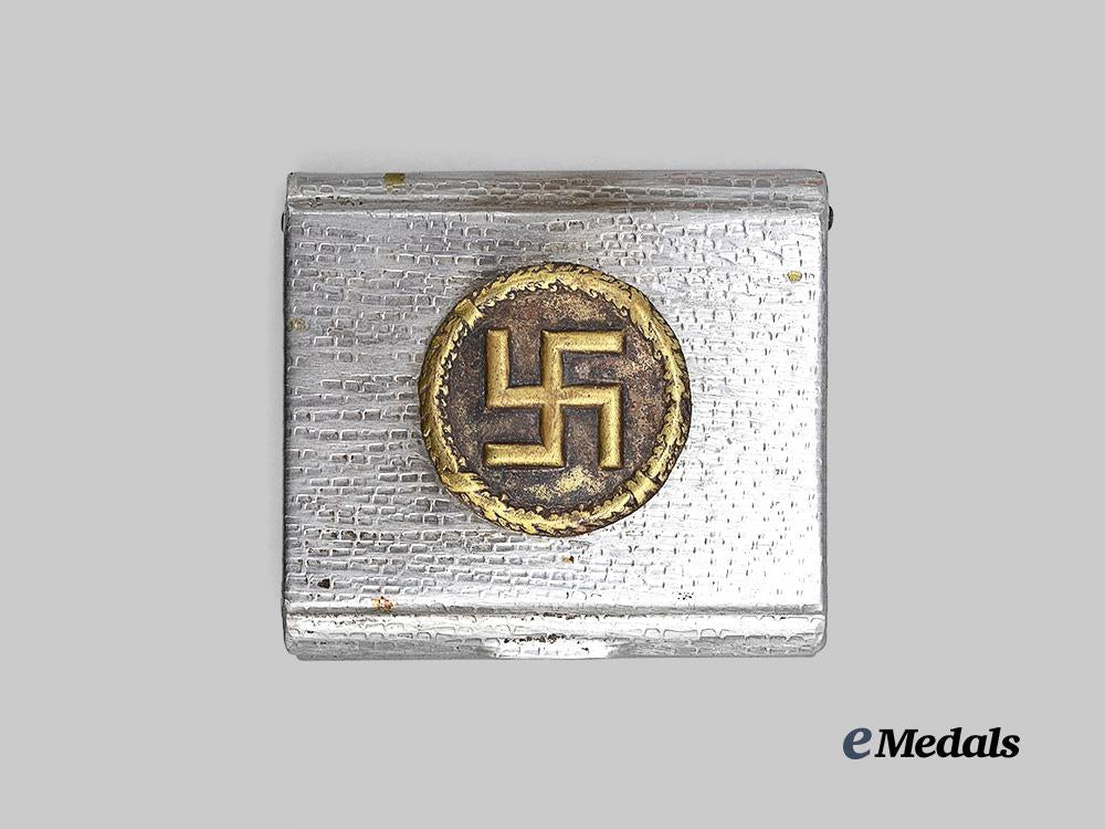 germany,_third_reich._a_trench_art_coin_purse,_with_currency_e_medals__g62233_2