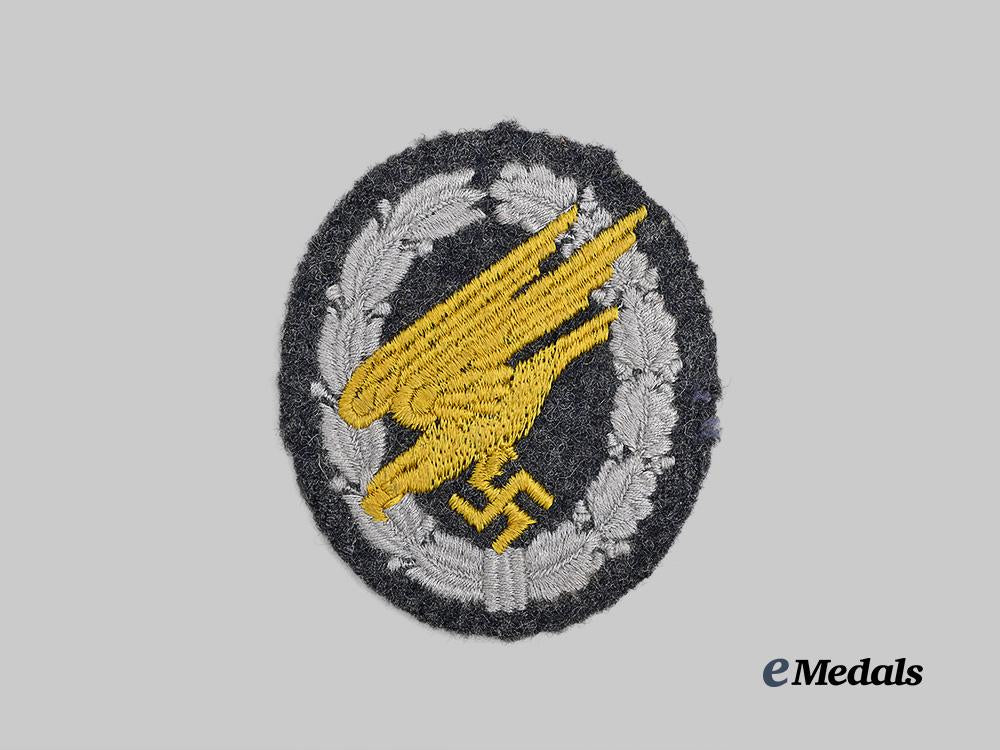 germany,_luftwaffe._a_fallschirmjäger_badge,_cloth_version,_type3_e_medals__g62234_2