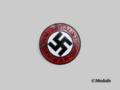 germany_n_s_d_a_p._a_member’s_badge,_transitional_example,_by_robert_beck_e_medals__g62235_2