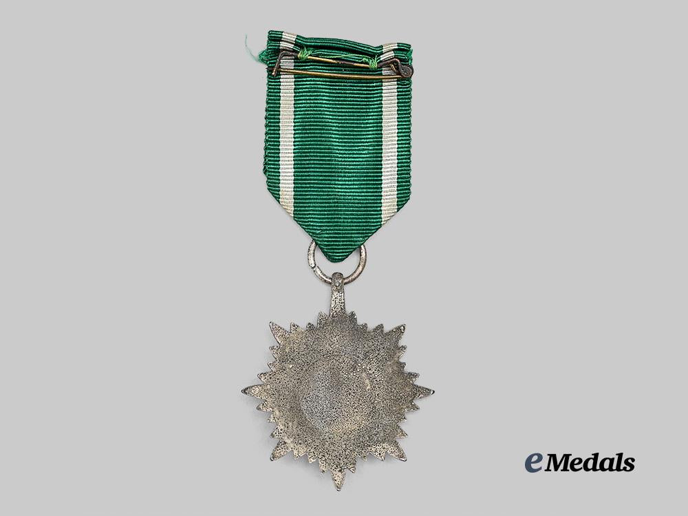 germany,_wehrmacht._an_eastern_peoples_merit_decoration,_silver_grade,_i_i_class_e_medals__g62241_4
