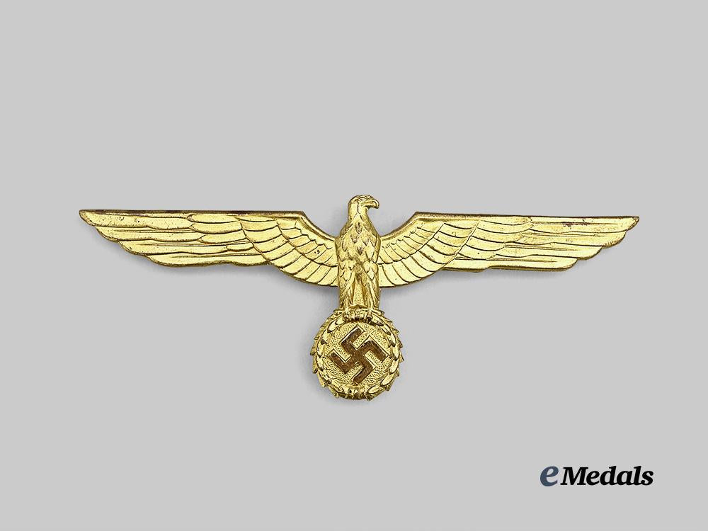 germany,_heer._a_general’s_summer_uniform_breast_eagle_e_medals__g62254_2