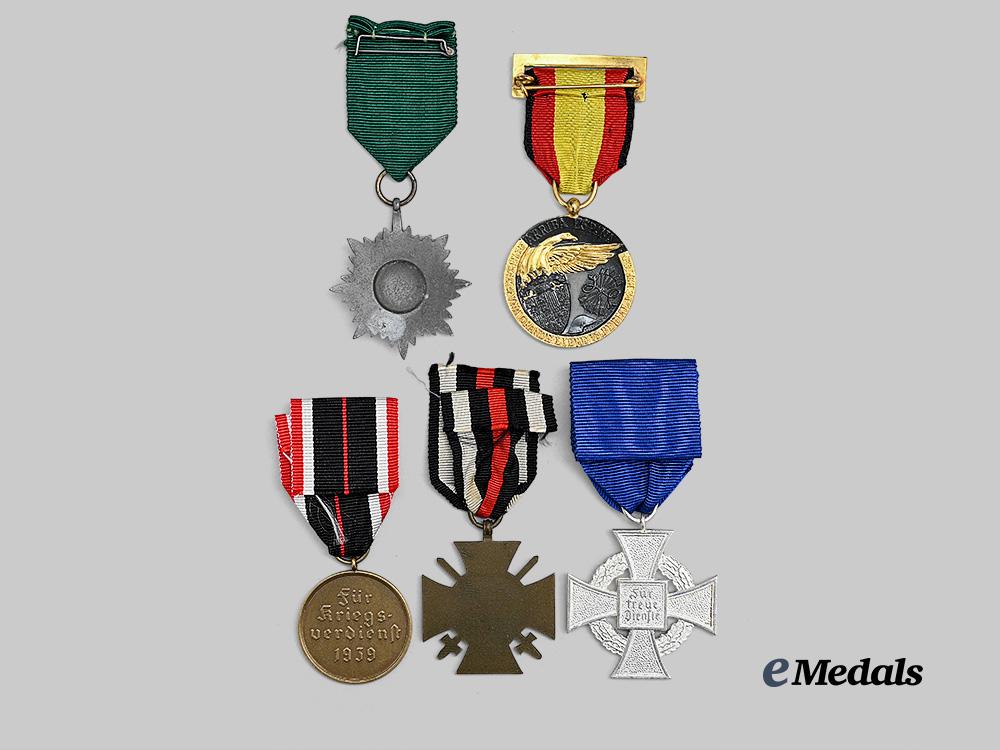 germany,_third_reich._a_mixed_lot_of_awards_for_military_and_civil_service_e_medals__g62269_6