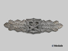 Germany, Wehrmacht. A Close Combat Clasp, Silver Grade, Third Pattern Fluted Pin Variant by Friedrich Linden
