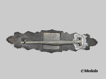 germany,_wehrmacht._a_close_combat_clasp,_silver_grade,_third_pattern_fluted_pin_variant_by_friedrich_linden_e_medals__g62279_3