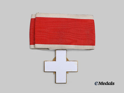 germany,_third_reich._a_german_social_welfare_decoration,_i_class_cross_with_case,_by_gebrüder_godet_e_medals__g62297_8