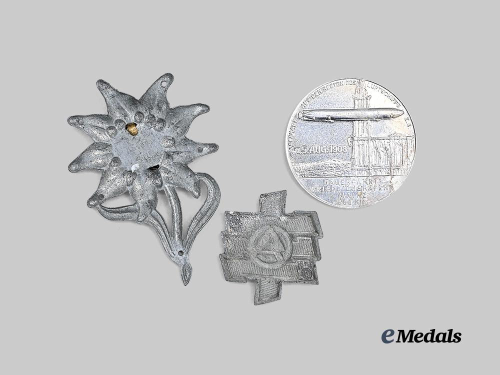 germany,_third_reich._a_mixed_lot_of_metal_insignia_e_medals__g62304_3