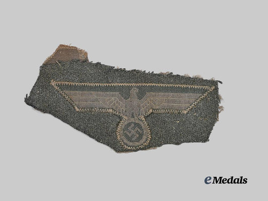 germany,_heer._a_breast_eagle_for_enlisted_ranks,_m43_tunic_extract_e_medals__g62315_2