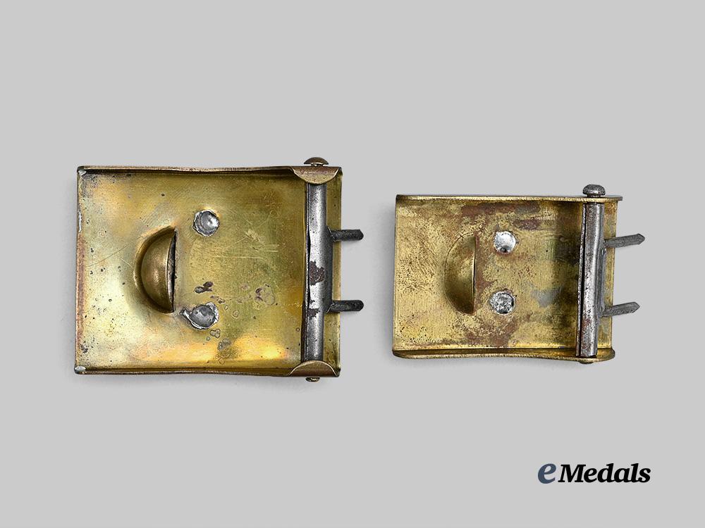 germany,_third_reich._a_pair_of_belt_buckles_for_s_a_and_h_j_personnel_e_medals__g62322_4