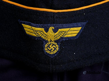 germany,_kriegsmarine._a_board_cap_for_female_personnel,_kiel_depot_issue,_c.1941_e_medals__g62329_7