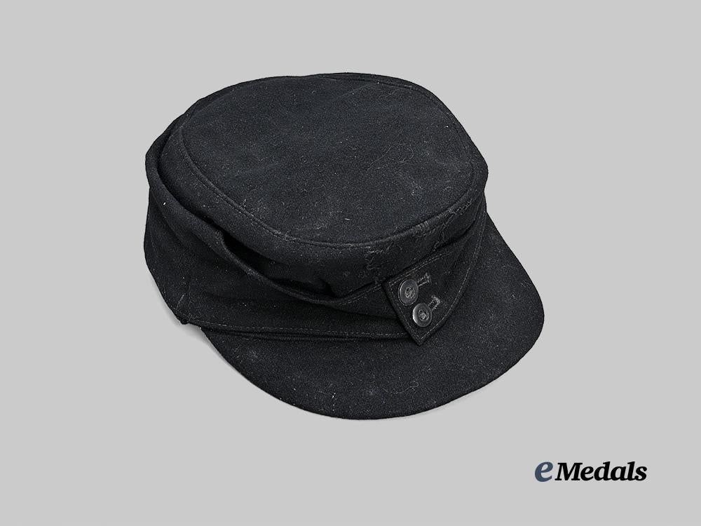 germany,_s_s._a_waffen-_s_s_m43_field_cap_for_panzer_troops,_dachau_variant_e_medals__g62336_3