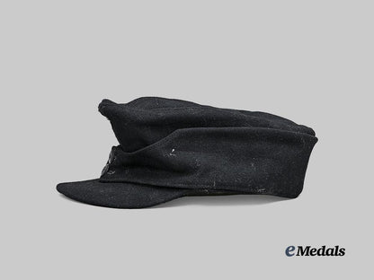 germany,_s_s._a_waffen-_s_s_m43_field_cap_for_panzer_troops,_dachau_variant_e_medals__g62336_5
