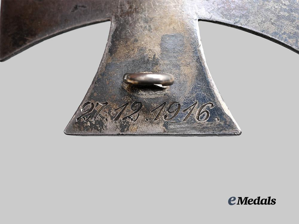 germany,_imperial._a1914_iron_cross_i_class,_owner-_engraved_example_with_case,_by_j._godet&_sohn_e_medals__g62367_10