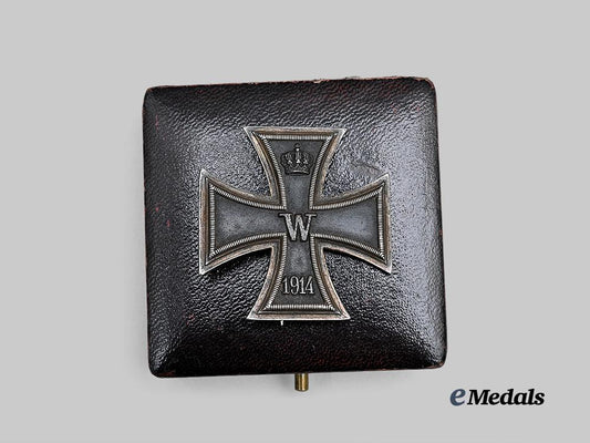 germany,_imperial._a1914_iron_cross_i_class,_owner-_engraved_example_with_case,_by_j._godet&_sohn_e_medals__g62367_6