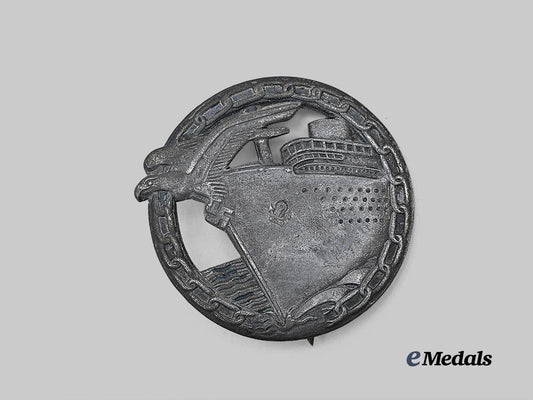 germany,_kriegsmarine._a_blockade_runner_badge,_flatback_maker_e_medals__g62371_2