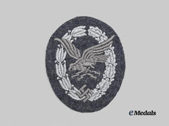 Germany, Luftwaffe. A Mint Radio Operator and Air Gunner Badge, Cloth Version
