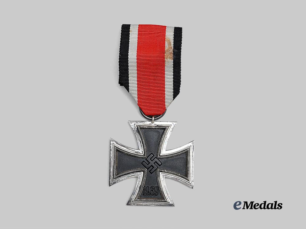 germany,_heer._a1939_iron_cross_i_i_class,_with_custom_case_and_recipient_photo_e_medals__g62375_5