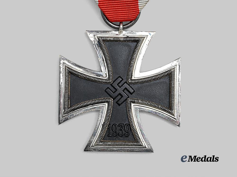 germany,_heer._a1939_iron_cross_i_i_class,_with_custom_case_and_recipient_photo_e_medals__g62375_6