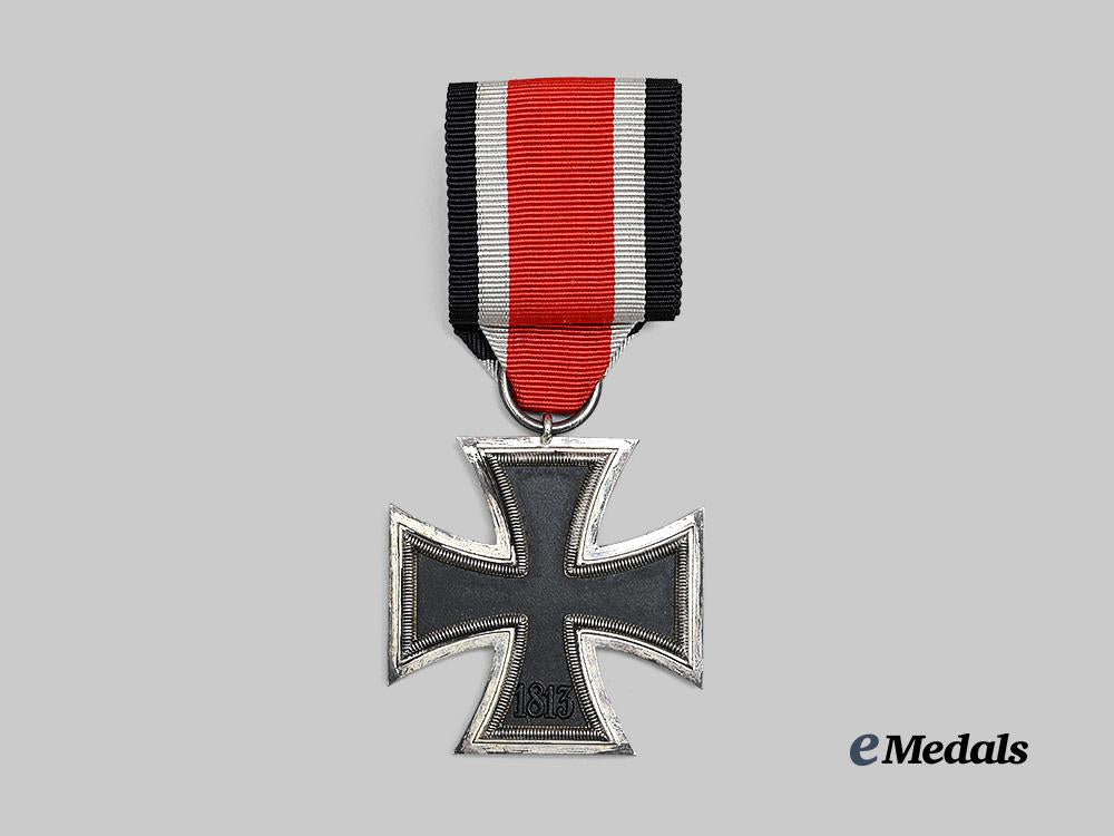 germany,_heer._a1939_iron_cross_i_i_class,_with_custom_case_and_recipient_photo_e_medals__g62375_7