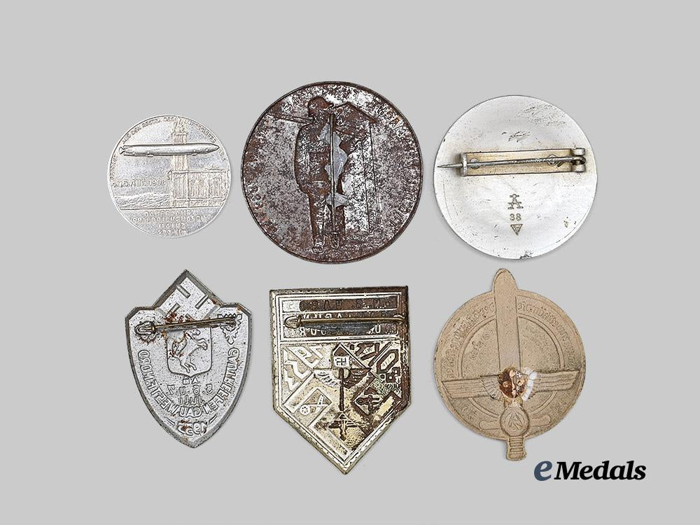 germany,_third_reich._a_mixed_lot_of_badges_e_medals__g62439_3