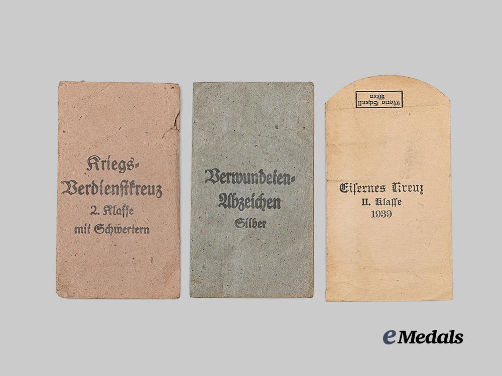 germany,_wehrmacht._a_mixed_lot_of_issue_packages_for_combatant_awards_e_medals__g62452_2