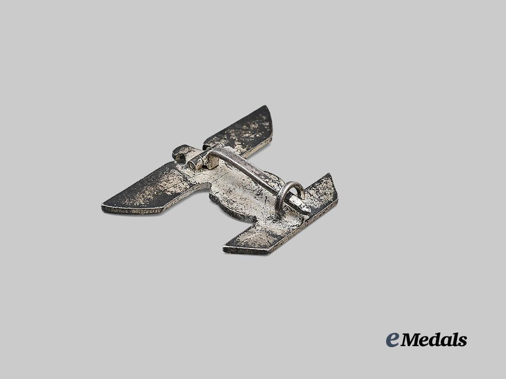 germany,_wehrmacht._a1939_clasp_to_the_iron_cross_i_class,_with_case,_by_b._h._mayer_e_medals__g62489_7