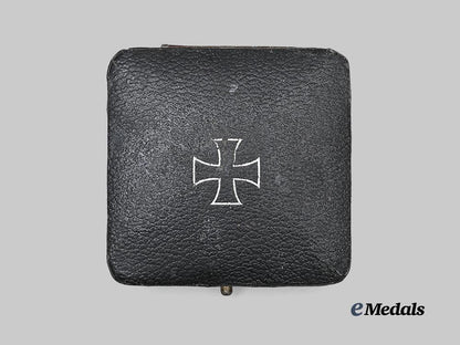 germany,_wehrmacht._a_mint1939_iron_cross_i_class,_with_case,_by_wächtler&_lange_e_medals__g62495_2