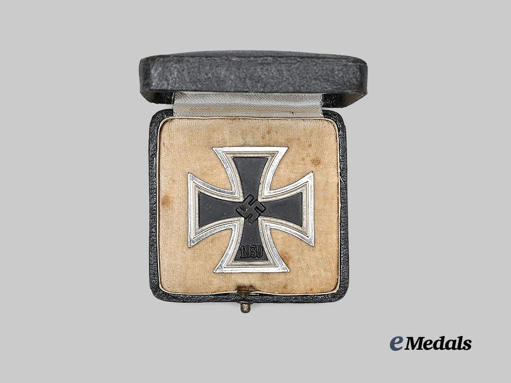 germany,_wehrmacht._a_mint1939_iron_cross_i_class,_with_case,_by_wächtler&_lange_e_medals__g62495_3