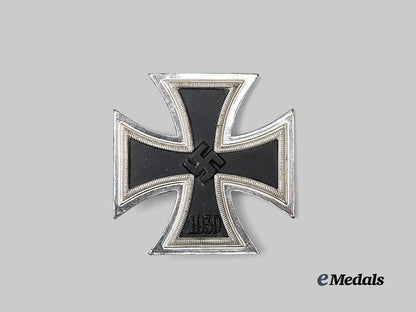 germany,_wehrmacht._a_mint1939_iron_cross_i_class,_with_case,_by_wächtler&_lange_e_medals__g62495_5