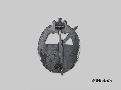 germany,_kriegsmarine._a_coastal_artillery_war_badge,_by_schwerin_e_medals__g62496_3