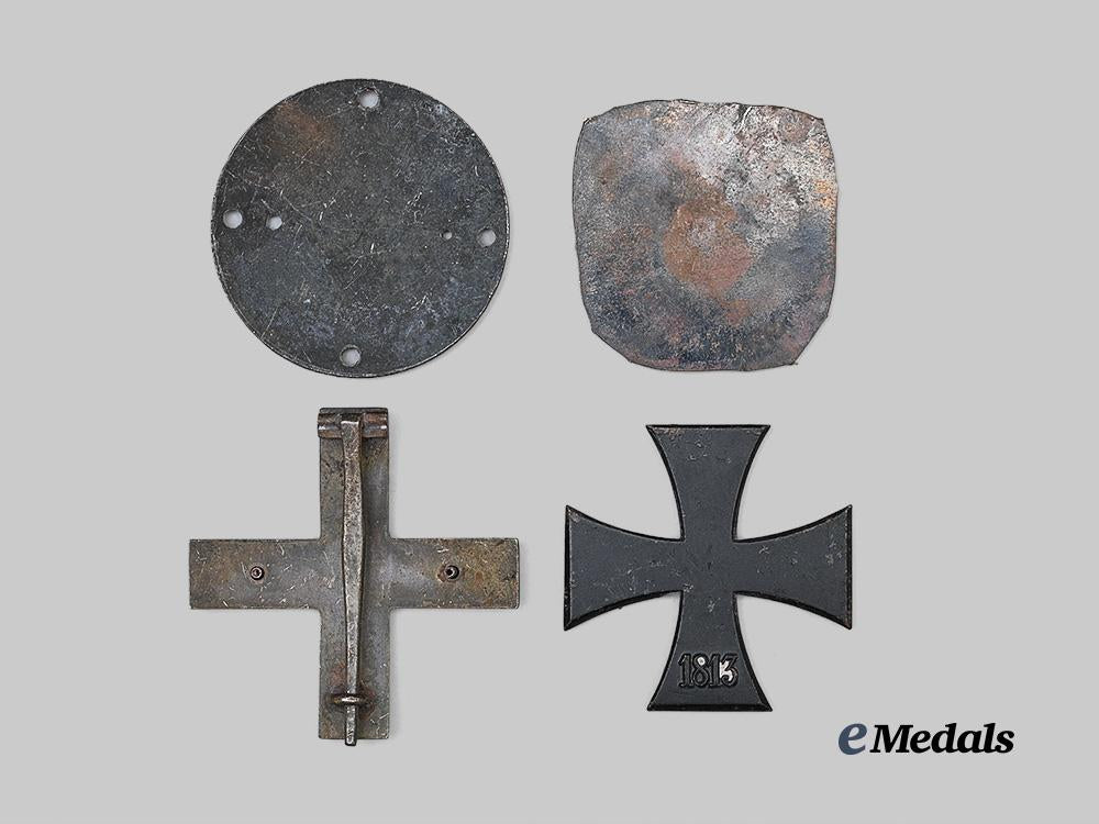 germany,_wehrmacht._a_mixed_lot_of_awards_retrieved_from_the_c._f._zimmermann_factory_bombsite_e_medals__g62497_3