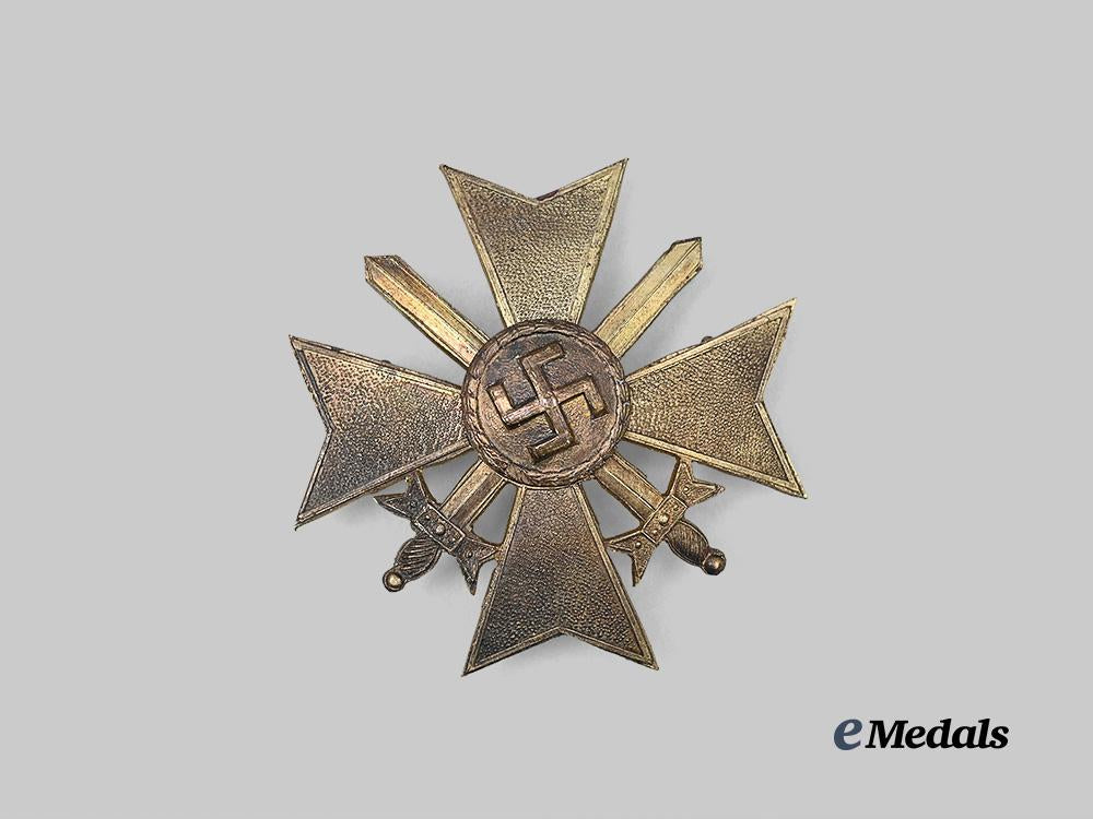 germany,_wehrmacht._a_rare_war_merit_cross_i_class_with_swords,_spanish-_made_for_blue_division_veterans_e_medals__g62498_2