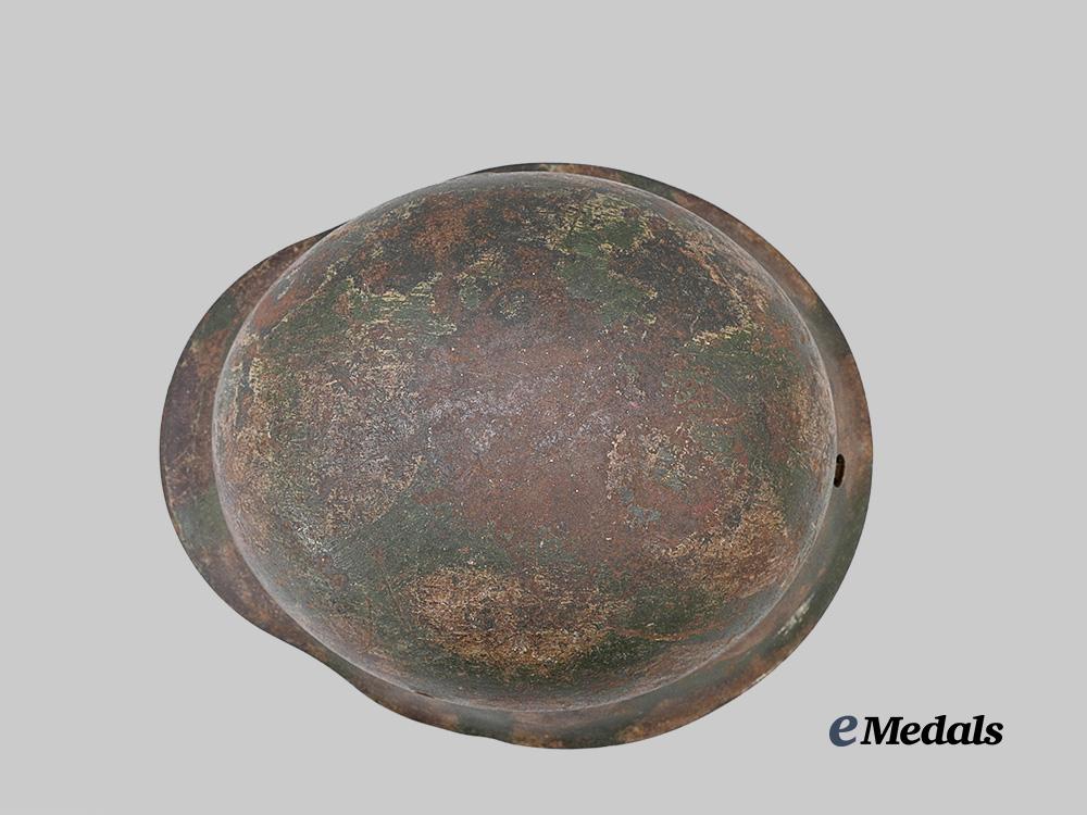 germany,_heer._an_m42_stahlhelm,_with_field_camouflage,_by_sächsische_emaillier-_und_stanzwerke_e_medals__g62506_8
