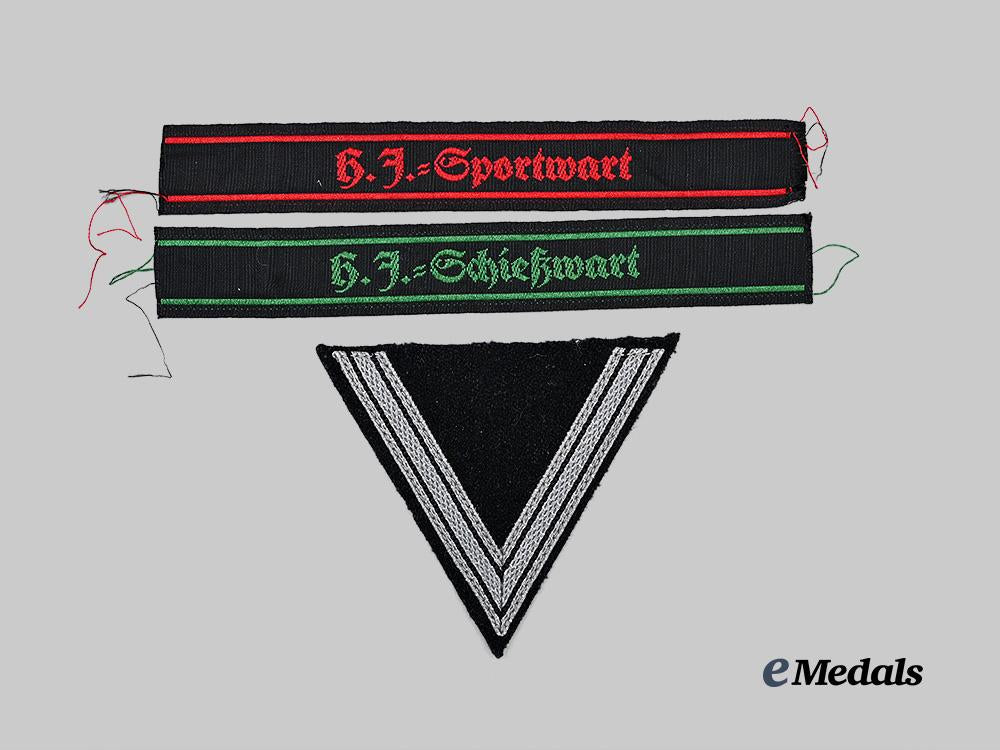 germany,_third_reich._a_mixed_lot_of_mint_cloth_insignia,_s_s_and_h_j_issue_e_medals__g62515_2