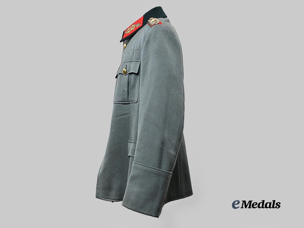 germany,_heer._a_field_tunic_for_a_generalleutnant_e_medals__g62524_5
