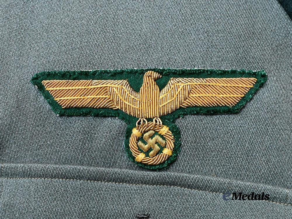 germany,_heer._a_field_tunic_for_a_generalleutnant_e_medals__g62524_8