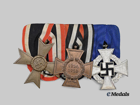 germany,_third_reich._a_medal_bar_for_a_first_and_second_world_war_non-_combatant_e_medals__g62529_2