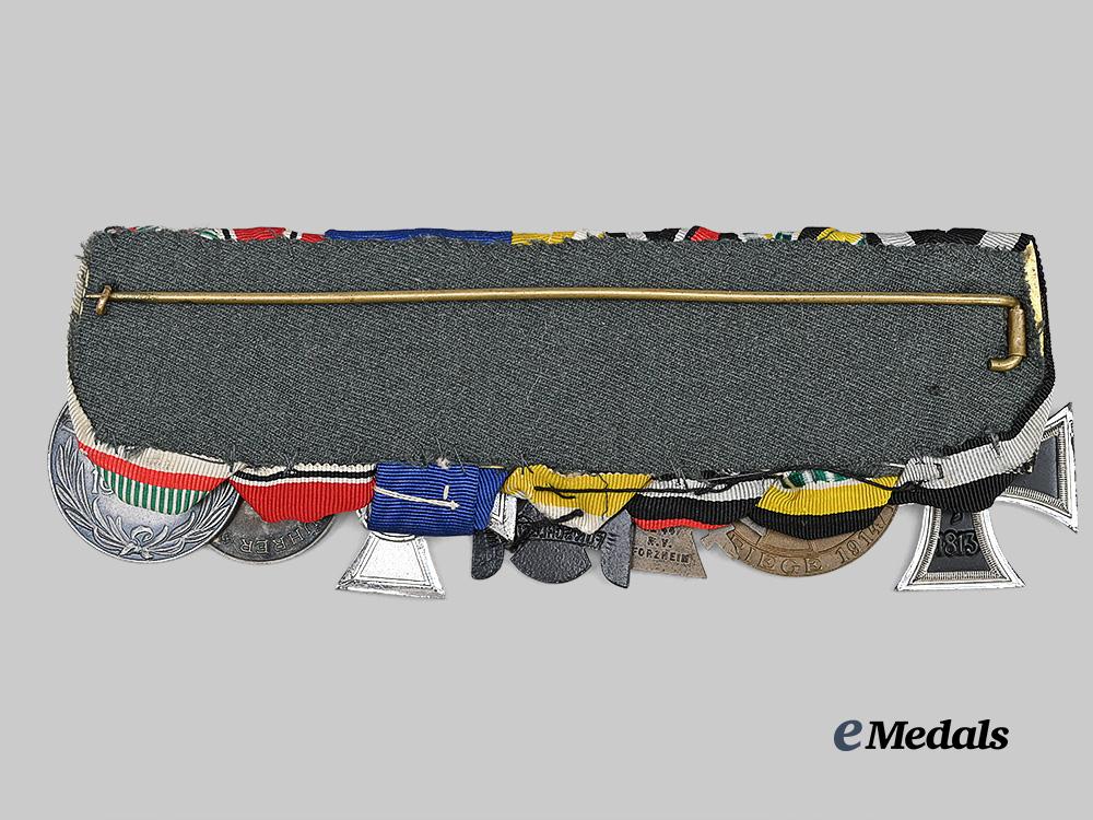 germany,_imperial._a_medal_bar_for_world_war,_freikorps,_and_police_service_e_medals__g62532_5