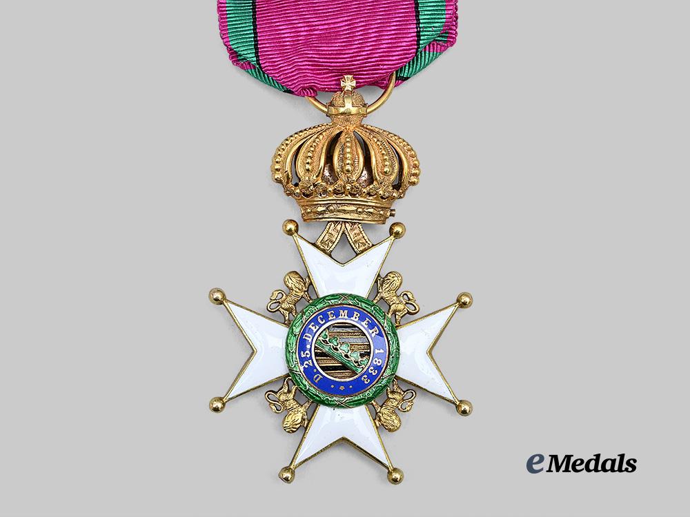 saxe-_ernestine,_duchies._a_rare_saxe-_ernestine_house_order,_i_class_knight’s_cross_in_gold_e_medals__g62543_5