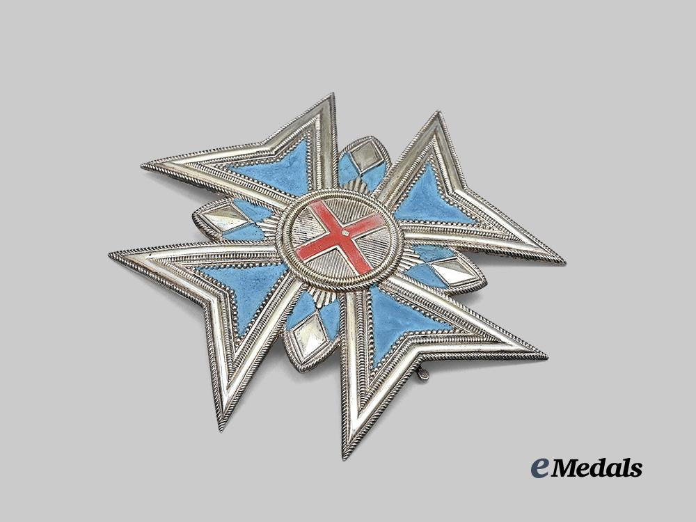 bavaria,_kingdom._an_exceptionally_rare_military_order_of_st._george,_grand_cross_breast_star,_published_example_c.1795_e_medals__g62547_11